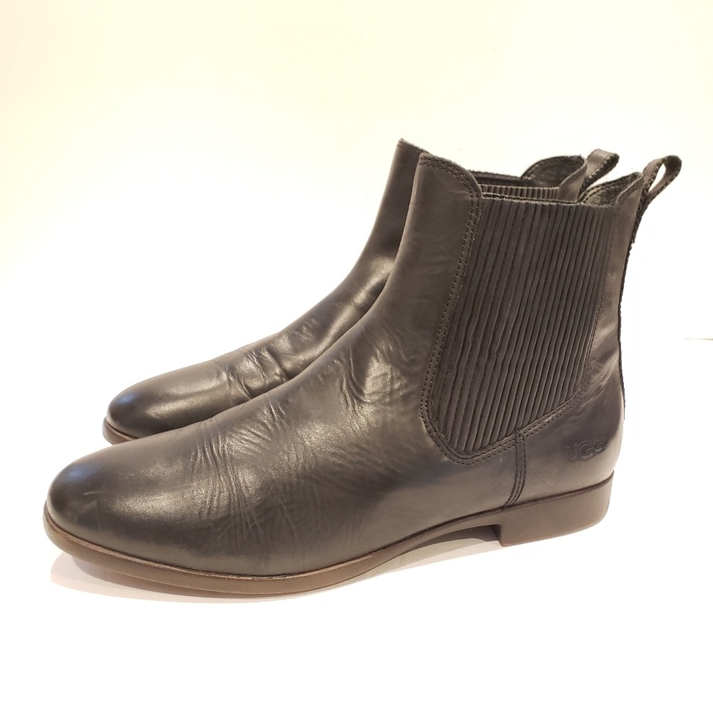 UGG Womens Black Boots Sn 1005930 womens size 9.5 chelsea black short boots